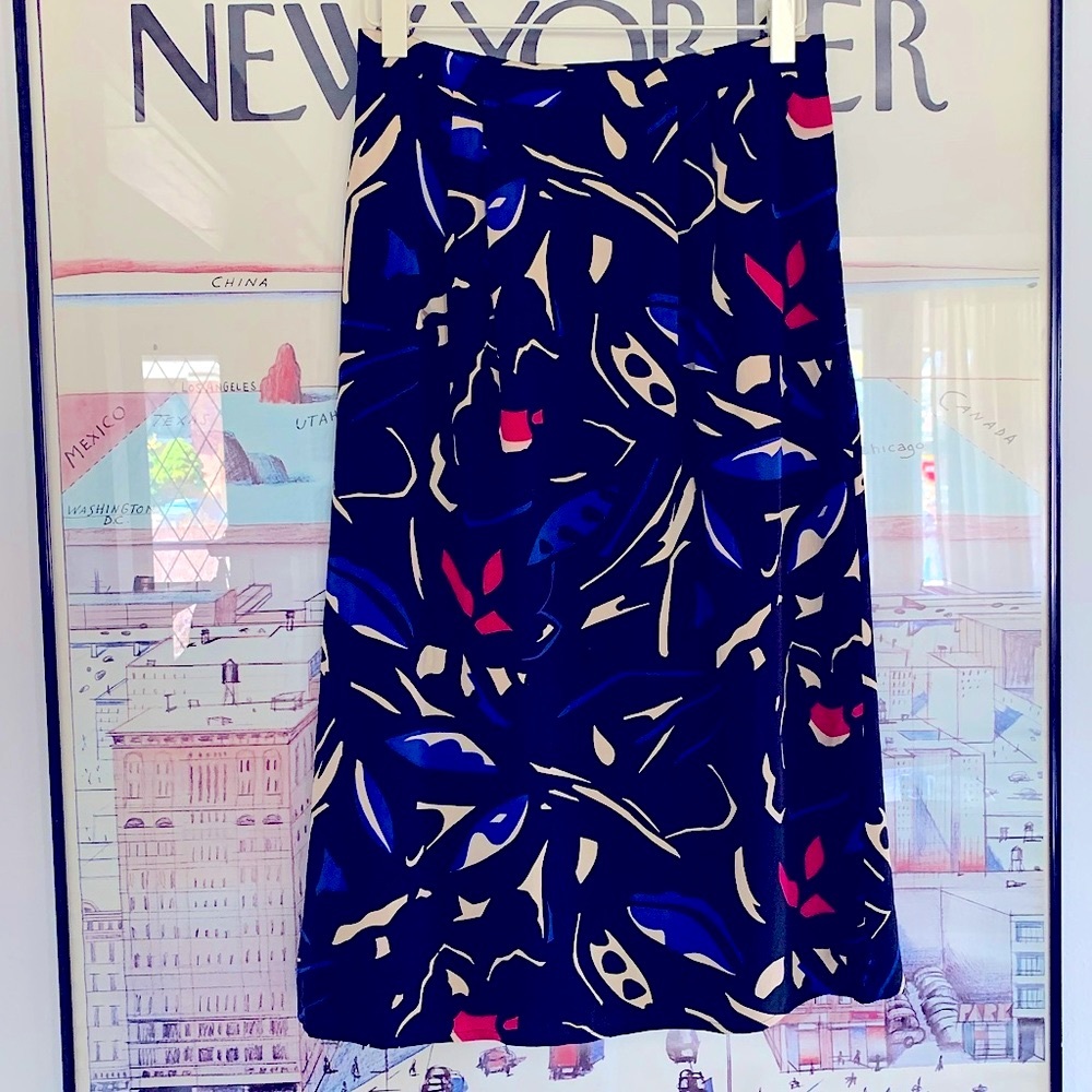 Vintage silk skirt with pockets, abstract design, great pops of colour size 2|4